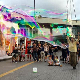 Amazing bubble artist at tst hk.