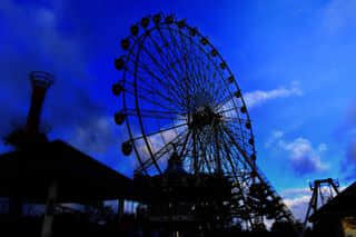 Ferris wheel in Skyranch. 150pesos. 2 mins lol