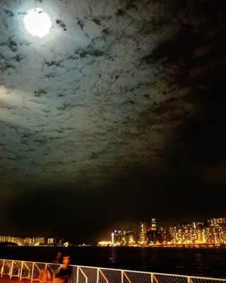 Jogging night under this amazing moon view...